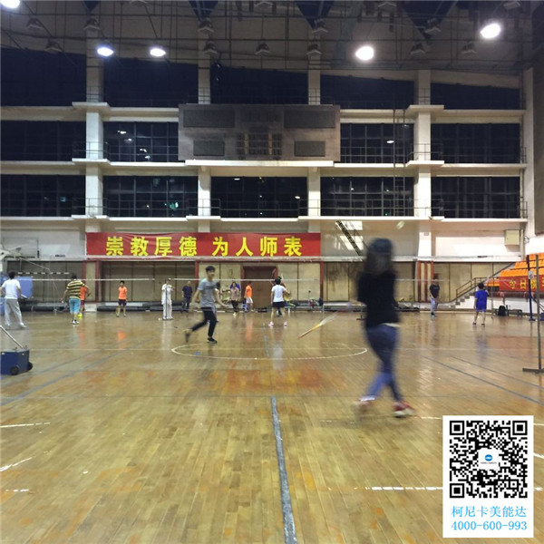 男神訓(xùn)練我們家五行缺運(yùn)動(dòng)的萌萌噠女神練球 男神訓(xùn)練我們家五行缺運(yùn)動(dòng)的萌萌噠女神練球