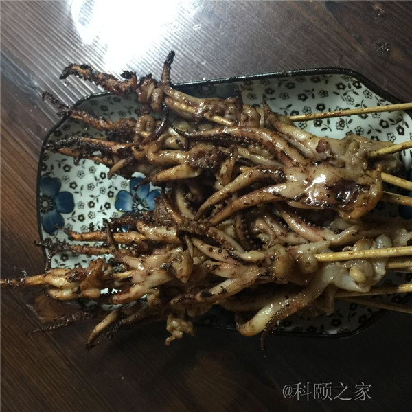 科頤辦公專業修機器的蔡師傅，搖身變專業燒烤師傅了-科頤辦公